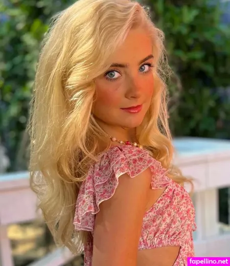 Dora Dolphin OnlyFans Thumbnail #DNIrngkmqt