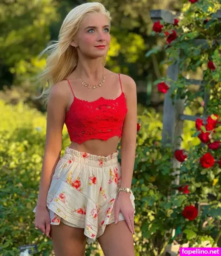 Dora Dolphin OnlyFans Thumbnail #Noeq0jMZyq