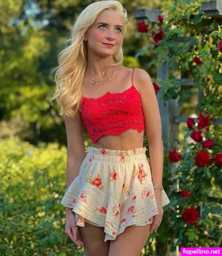 Dora Dolphin OnlyFans Thumbnail #sR34YeJzP5