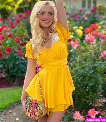 Dora Dolphin OnlyFans Thumbnail #woWizpFaNA