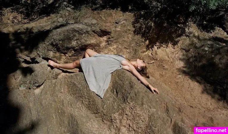 Dora Jar OnlyFans Thumbnail #D5zgO8GAaT