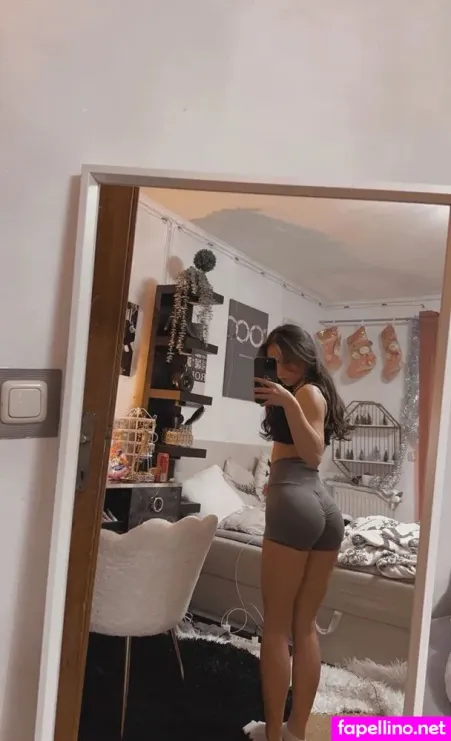 Doreen Gnadi OnlyFans Thumbnail #mBJrqBQqAd