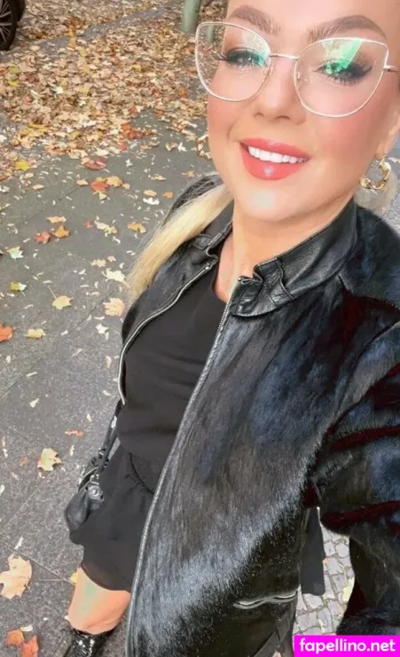 Doreensteinertvip OnlyFans Thumbnail #xVy8t6JmOX