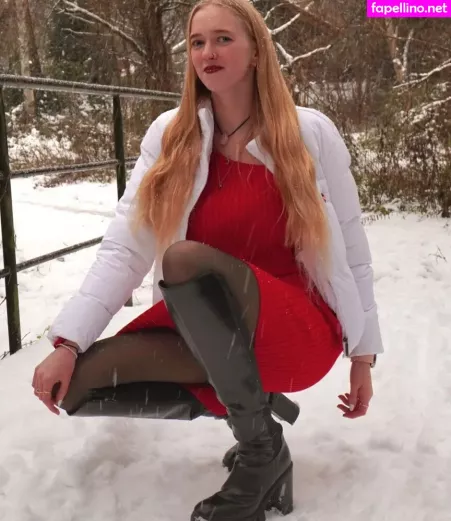 Dorfblondie OnlyFans Thumbnail #PdJYQK3xGk