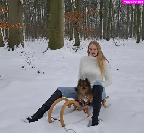 Dorfblondie OnlyFans Thumbnail #lv9lEOWB49