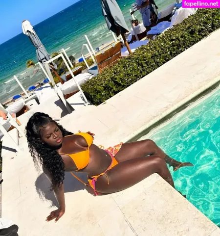 Doseofneez OnlyFans Thumbnail #CuUPAwsZAC