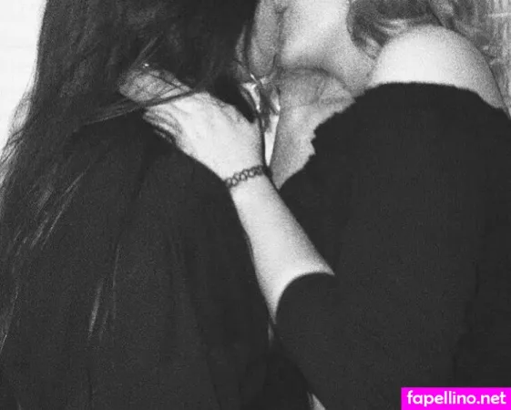 Dotknij OnlyFans Thumbnail #AILrso5lW1