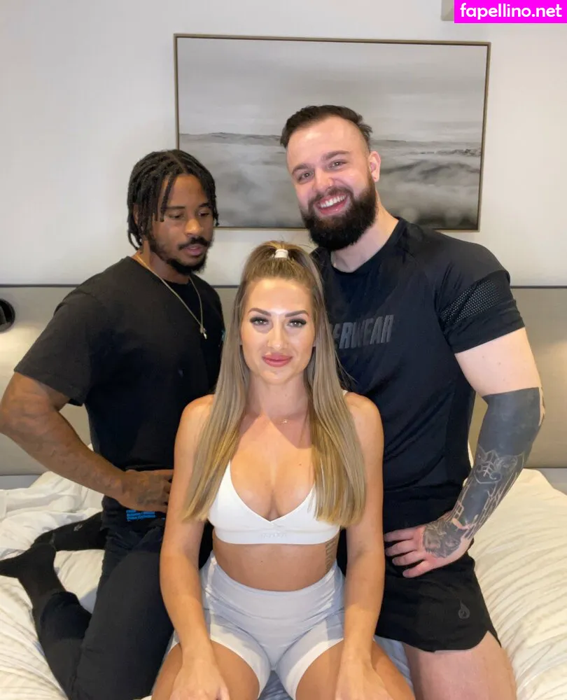 ___kayla.lea___, doubletrouble2010 Nude Leaked OnlyFans Photo #AY9WCqxnnh