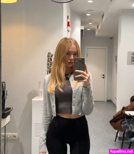 Douxchatte Susupusy OnlyFans Thumbnail #ACahj1U2rc