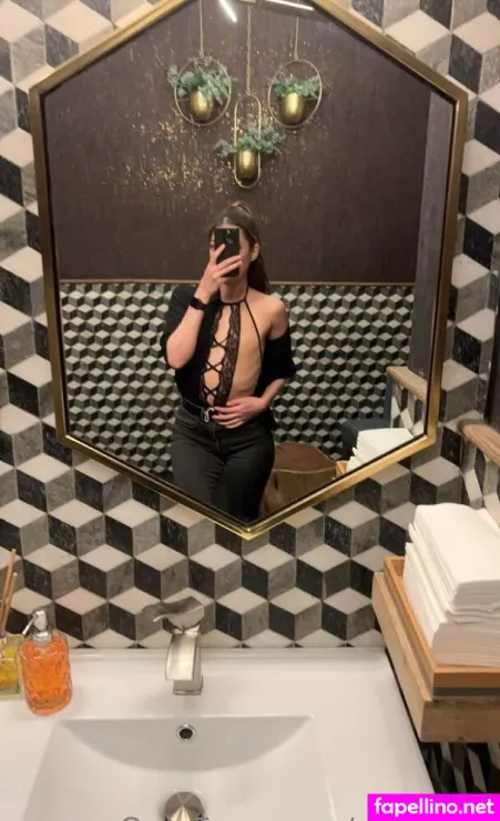 Dove124 OnlyFans Thumbnail #1GWSm9xbWg