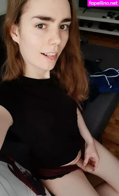 Dovelark OnlyFans Thumbnail #2vNvflFGfq