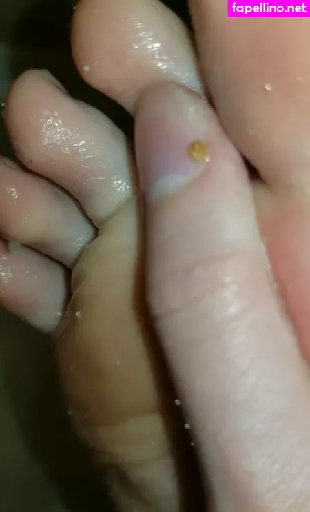 Doveylovesfeet OnlyFans Thumbnail #gIrlCLx0B3