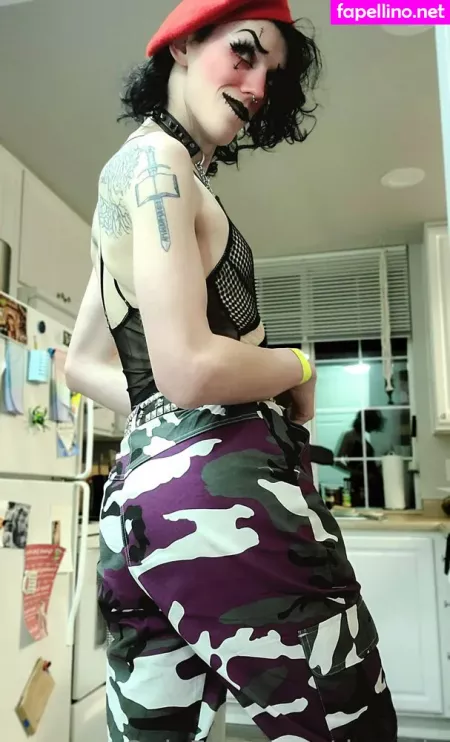 Doxxxie OnlyFans Thumbnail #7D5A8tAzso