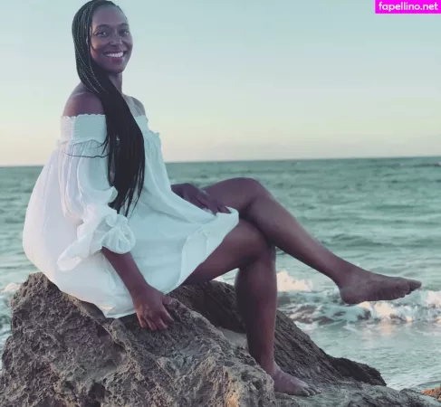 Dr Ebonie Vincent OnlyFans Thumbnail #QCiAZ6MfE6