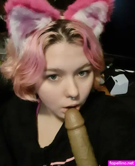 Dramatic Dumpster Free OnlyFans Thumbnail #FB0fUSzWdn