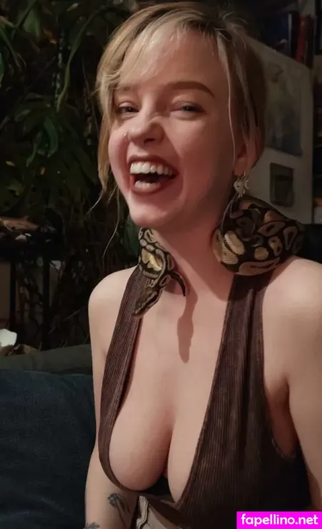 Draqutie OnlyFans Thumbnail #Vyi9Vwf9aE