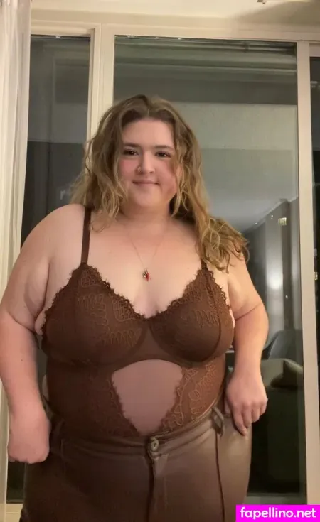 Dreamgirl 29 OnlyFans Thumbnail #QEXamNAMGv