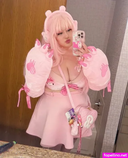 Dreamiecl0ud OnlyFans Thumbnail #LLSrrVk91f