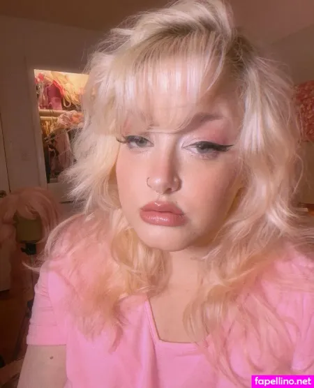 Dreamiecl0ud OnlyFans Thumbnail #zEArmzzfoZ