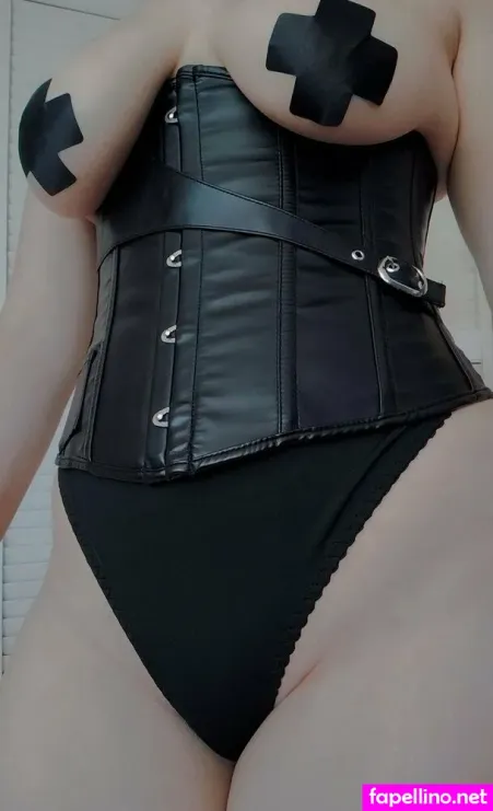 Dreamy Goth OnlyFans Thumbnail #cFaUFy0LNC