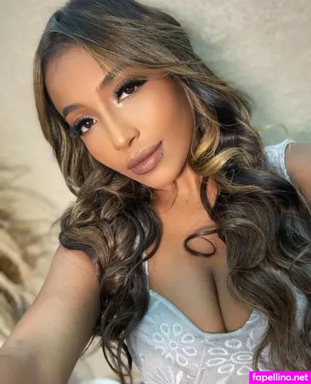 Dreamymoli OnlyFans Thumbnail #pG8MtMBxt3