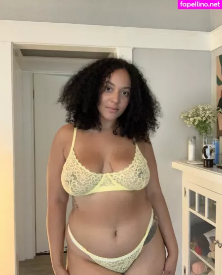 Dreamyriri OnlyFans Thumbnail #LPbyZaJRQ7