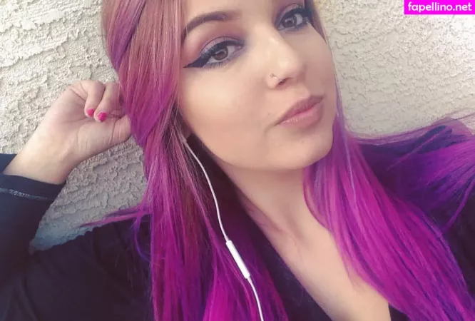 Drearoseee OnlyFans Thumbnail #9D0pGPkL56