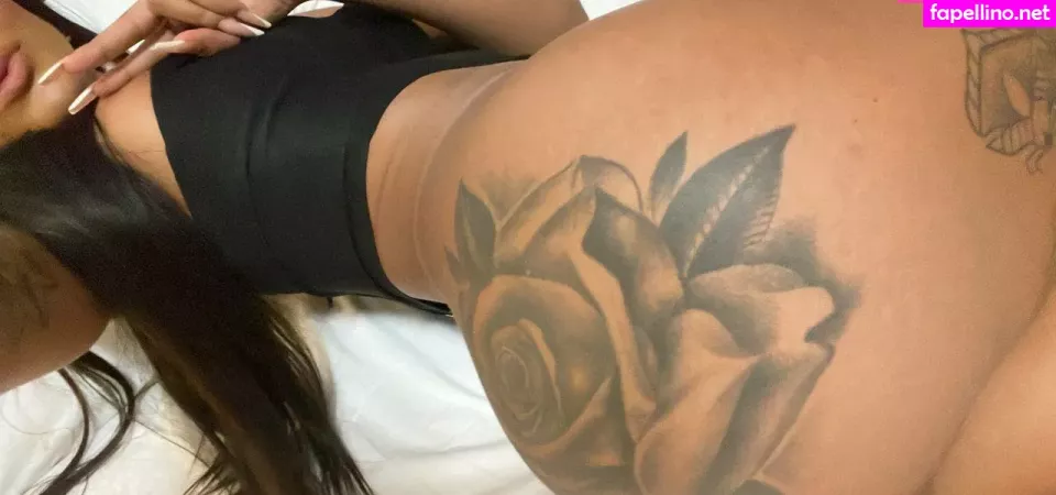 Dressa Sampaio OnlyFans Thumbnail #U8KCLwAeLP