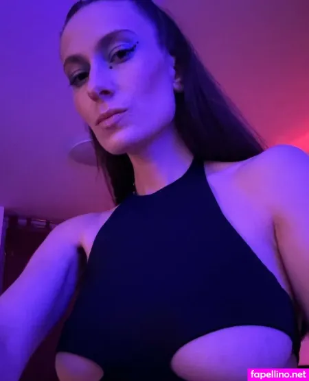 Dresslessdi OnlyFans Thumbnail #3ThDlOHTJ4