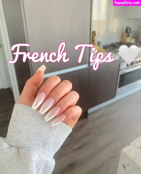 Dressupblondie OnlyFans Thumbnail #qBVDWJuHwS