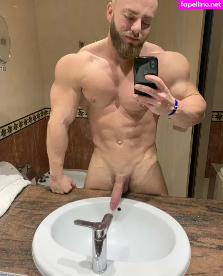 Drewalexander OnlyFans Thumbnail #WuMs3sCpLW