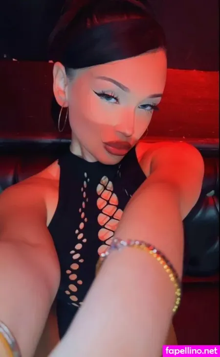 Drinkswithdee OnlyFans Thumbnail #OOObUOoBCi