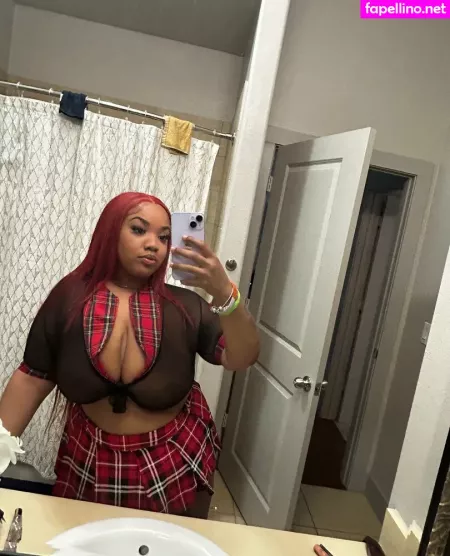 Drippinvelvet OnlyFans Thumbnail #2tA2G0SwyJ