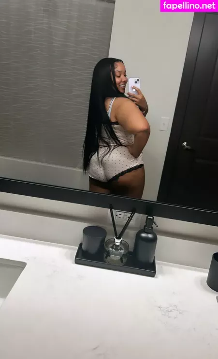 Drippinvelvet OnlyFans Thumbnail #FufMTt8dTI