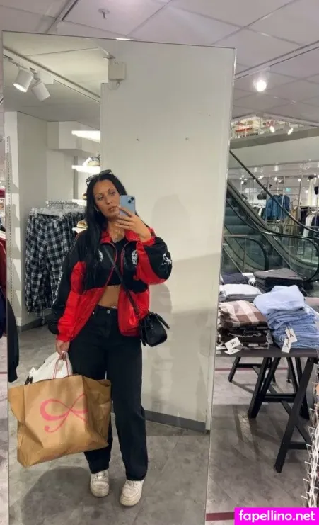 Drottningen OnlyFans Thumbnail #Eboi8n7akK