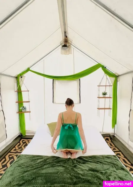 Duchess Satine OnlyFans Thumbnail #J5a1oDF611