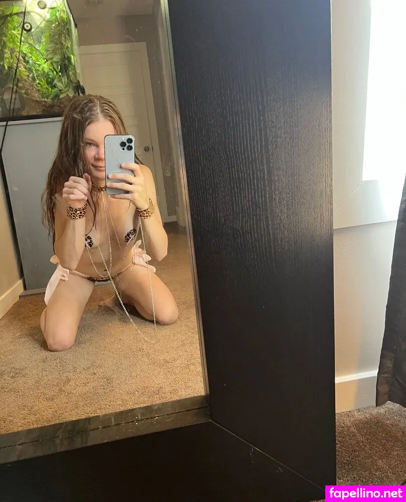 Urgfducky, duckyy_owo, duckyyowo Nude Leaked OnlyFans Photo #E3nURDF32U
