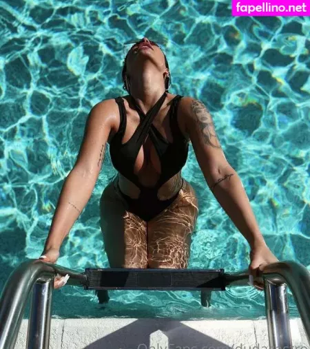 Duda Castro OnlyFans Thumbnail #1ghFvkdIBK