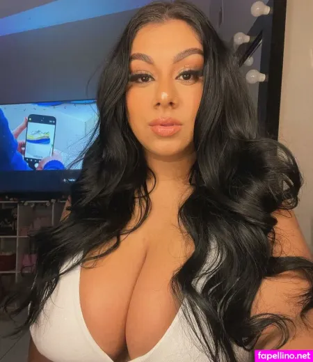 Dulce Castaneda OnlyFans Thumbnail #EUd2AS5a3p