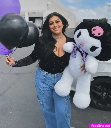 Dulce Castaneda OnlyFans Thumbnail #H1MrUgxuD7