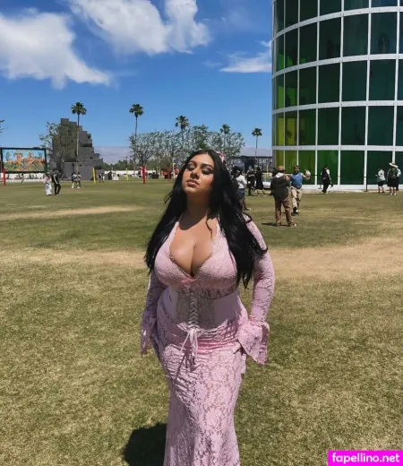 Dulce Castaneda OnlyFans Thumbnail #PQ0GQWFbBi