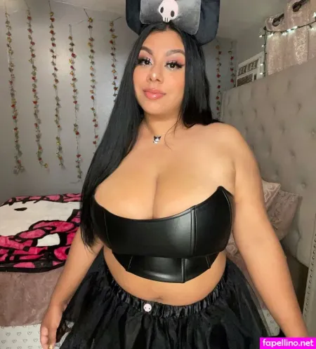 Dulce Castaneda OnlyFans Thumbnail #QpBi8oo54R