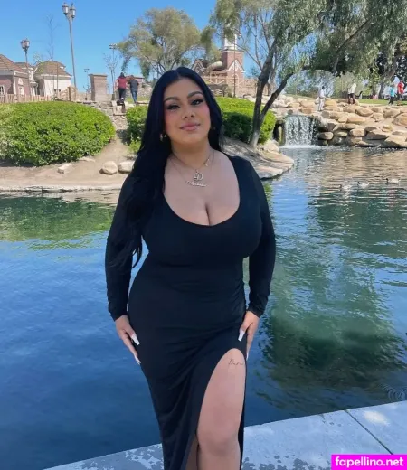 Dulce Castaneda OnlyFans Thumbnail #invl5vC5gB