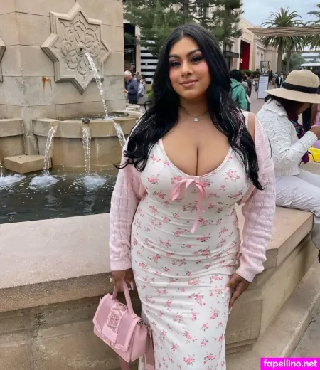 Dulce Castaneda OnlyFans Thumbnail #nIZU6Zj8f7