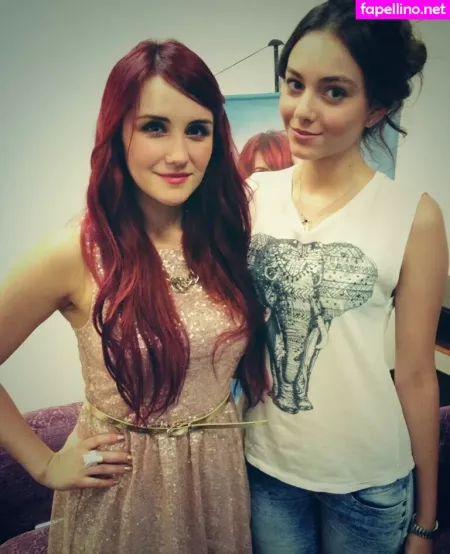 Dulce Maria OnlyFans Thumbnail #0lO90wD0Fj