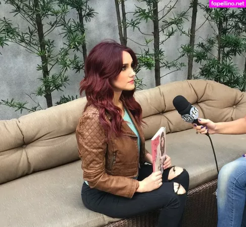 Dulce Maria OnlyFans Thumbnail #GjpndxW4Xs