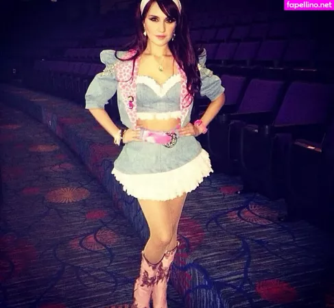 Dulce Maria OnlyFans Thumbnail #dqPvFMMwvk