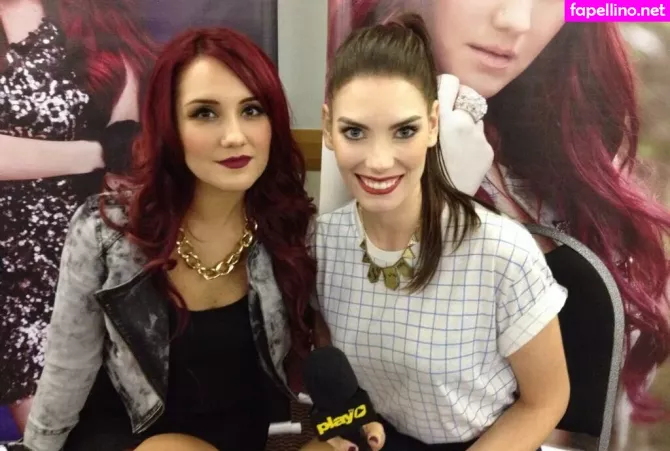 Dulce Maria OnlyFans Thumbnail #p1MMFiCK2E