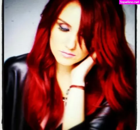 Dulce Maria OnlyFans Thumbnail #xtq9eHCI04