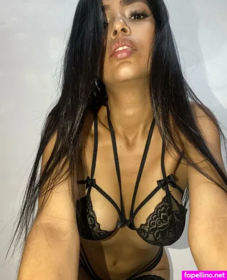 Dulcemorenax OnlyFans Thumbnail #1KC6DSRNKV